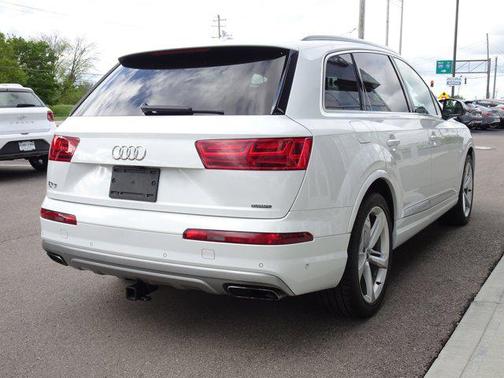 White 2019 Audi Q7 55 Prestige