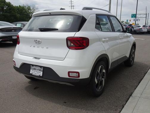 Lunar White 2026 Hyundai VENUE SEL
