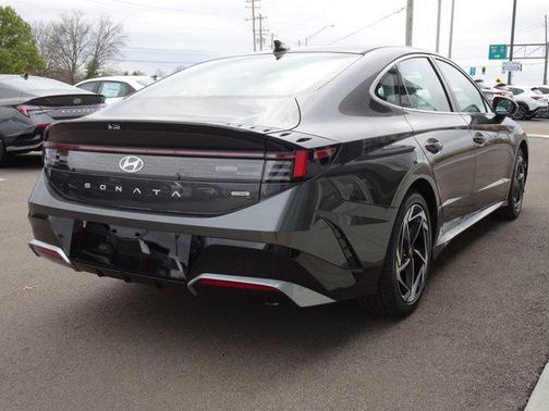 2026 Hyundai SONATA SEL