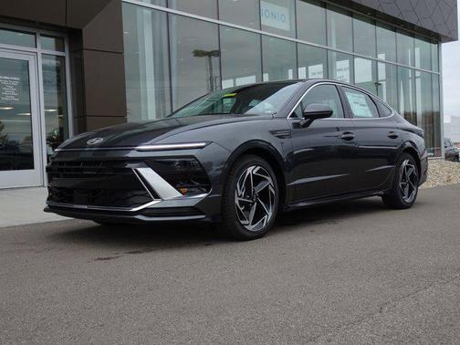 2026 Hyundai SONATA SEL