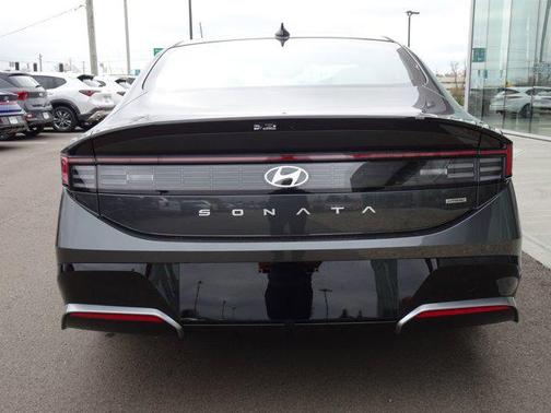 2026 Hyundai SONATA SEL