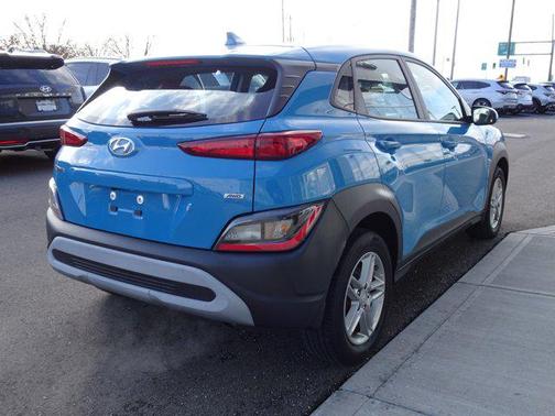 2022 Hyundai KONA SE