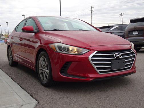 2017 Hyundai ELANTRA SE