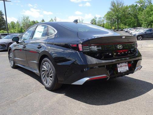 2025 Hyundai SONATA Hybrid Limited