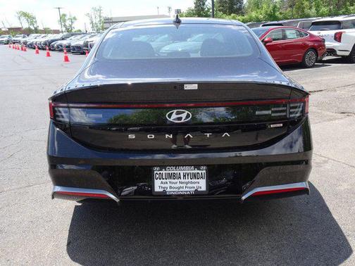 2025 Hyundai SONATA Hybrid Limited