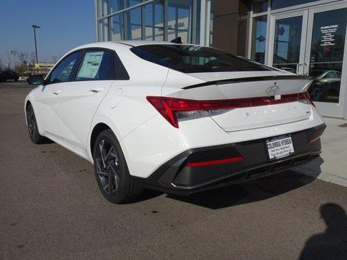 2025 Hyundai ELANTRA Sport