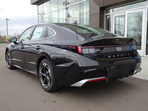 2026 Hyundai SONATA SEL