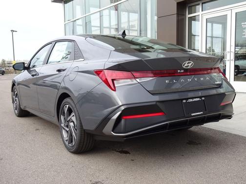 Ecotronic Gray 2026 Hyundai ELANTRA Limited