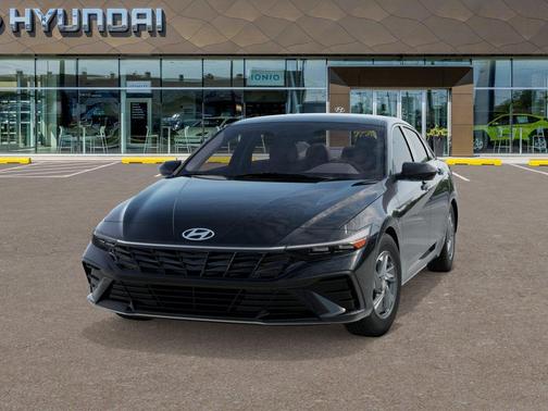 Abyss Black 2026 Hyundai ELANTRA SE