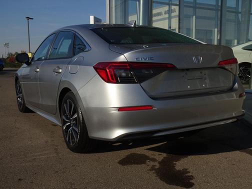 Lunar Silver Metallic 2024 Honda Civic EX