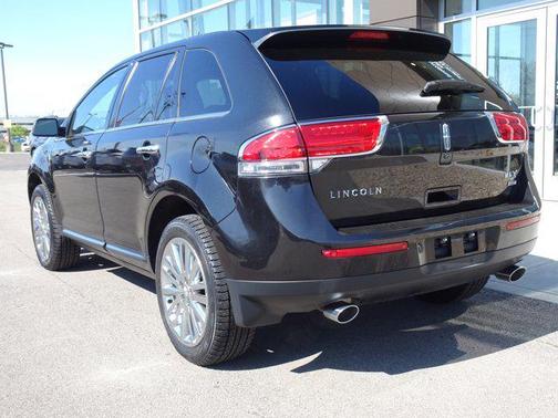 2015 Lincoln MKX Base