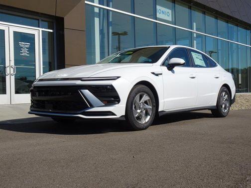 2025 Hyundai SONATA SE