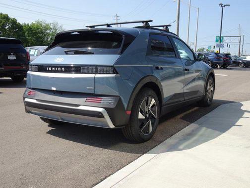 2025 Hyundai IONIQ 5 SEL