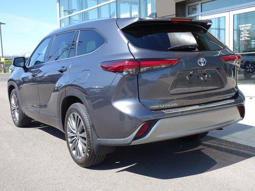 2020 Toyota Highlander Platinum