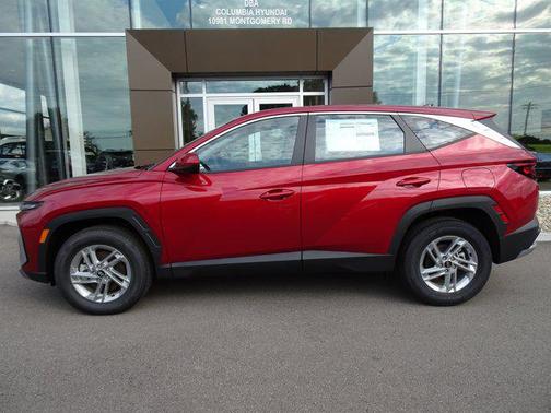 2025 Hyundai TUCSON SE