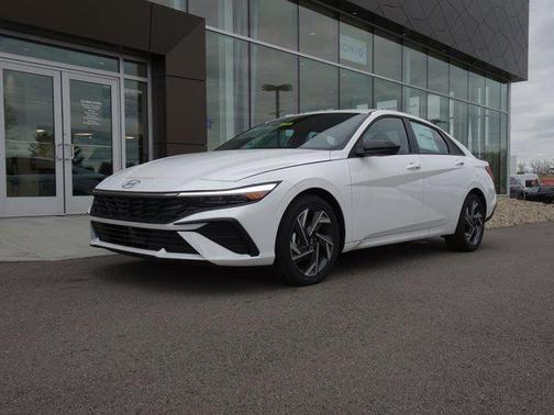 2025 Hyundai ELANTRA Sport