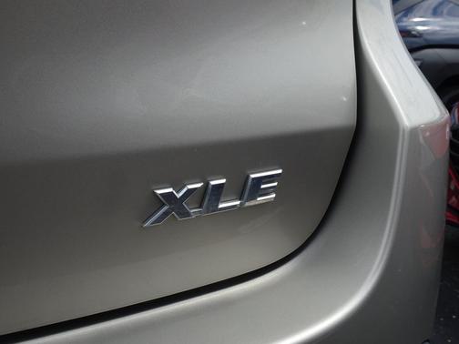 Creme Brulee Mica 2014 Toyota Highlander XLE