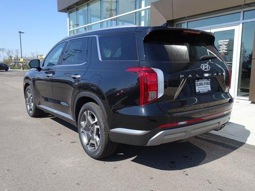 2025 Hyundai PALISADE SEL Premium