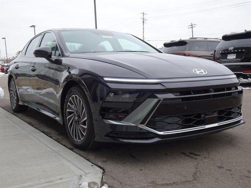 2024 Hyundai SONATA Hybrid Limited