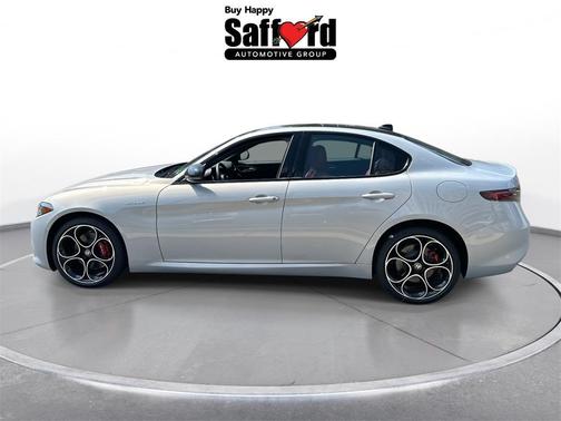 2025 Alfa Romeo Giulia Base