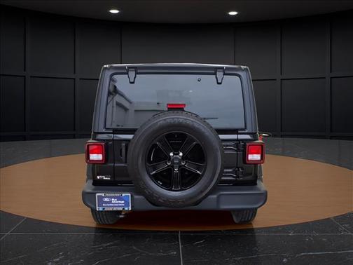 Black Clearcoat 2021 Jeep Wrangler Unlimited Sport Altitude
