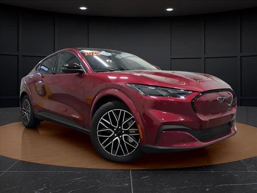 MOLTEN MAGENTA TINTED CC 2025 Ford Mustang Mach-E Premium