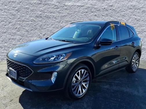 2022 Ford Escape Titanium