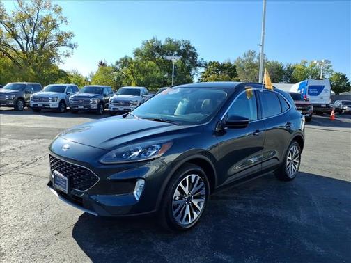 2022 Ford Escape Titanium