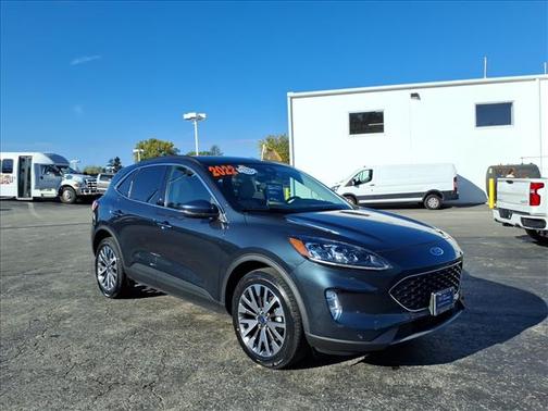 2022 Ford Escape Titanium