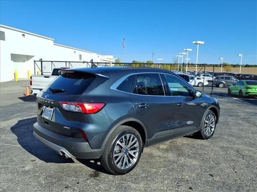 2022 Ford Escape Titanium