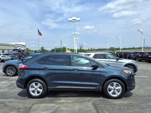 2024 Ford Edge SE