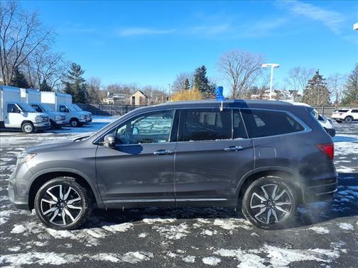 2019 Honda Pilot Touring 8-Passenger