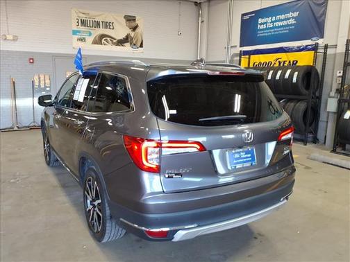 2019 Honda Pilot Touring 8-Passenger