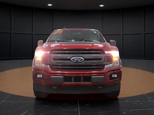 RUBY RED METALLIC TINTED CC 2019 Ford F-150 XLT