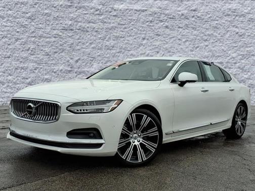 2022 Volvo S90 B6 Inscription