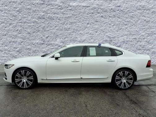 2022 Volvo S90 B6 Inscription