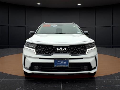 Glacial White Pearl 2022 Kia Sorento SX