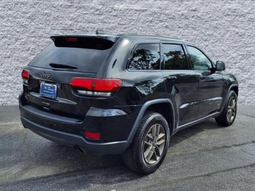 2017 Jeep Grand Cherokee 75th Anniversary Edition 4x4