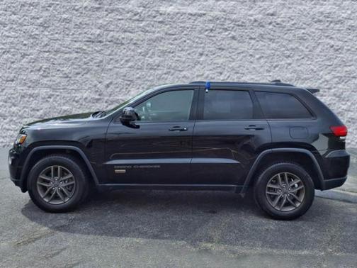2017 Jeep Grand Cherokee 75th Anniversary Edition 4x4