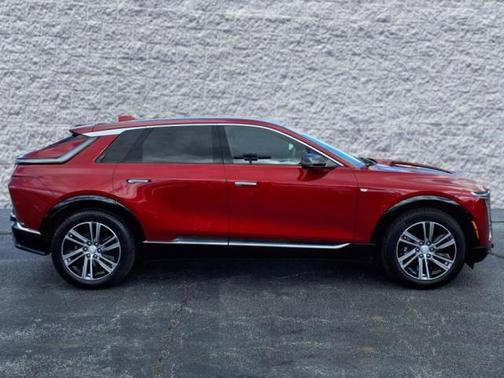 2024 Cadillac LYRIQ Luxury
