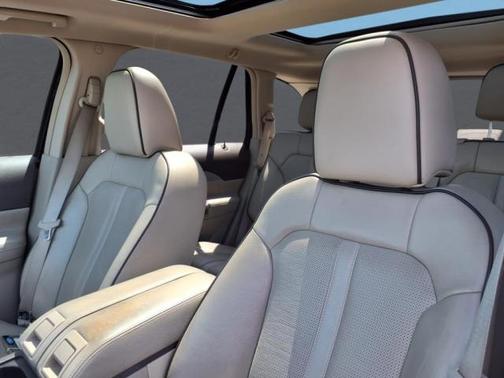 2011 Lincoln MKX Base