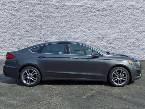 2019 Ford Fusion SEL