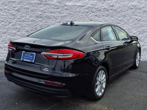 2020 Ford Fusion Hybrid SE