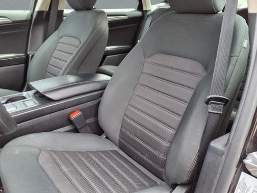 2020 Ford Fusion Hybrid SE