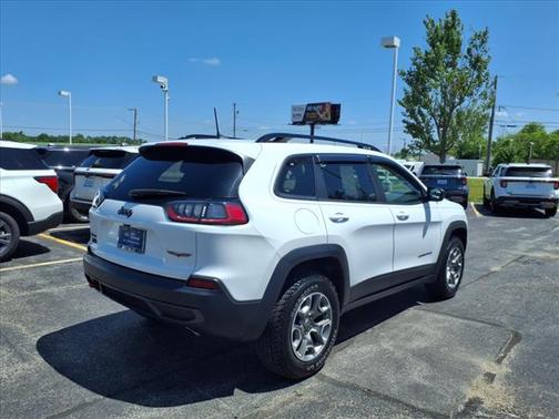 2022 Jeep Cherokee Trailhawk