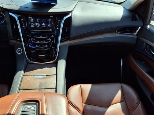 2020 Cadillac Escalade Premium Luxury