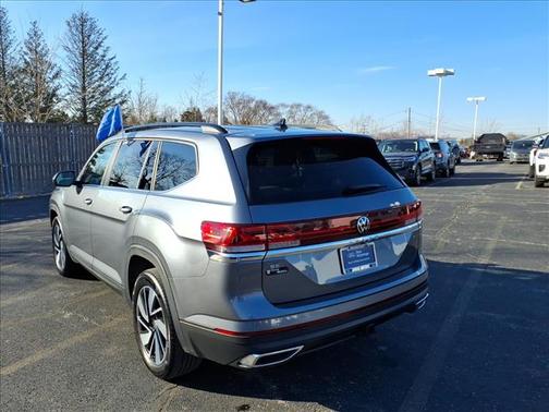 2024 Volkswagen Atlas 2.0T SE w/Technology 4MOTION