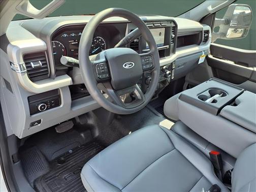 Oxford White 2023 Ford F-350 XL