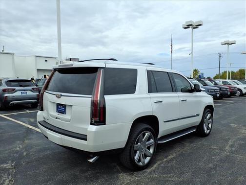 2019 Cadillac Escalade Luxury