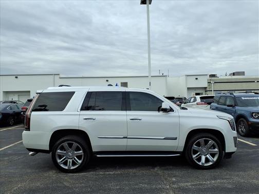 2019 Cadillac Escalade Luxury